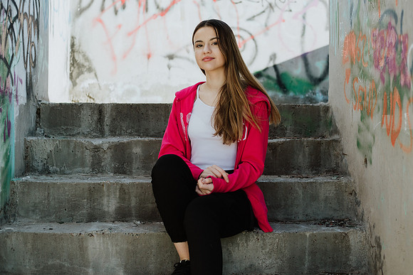 Ali001